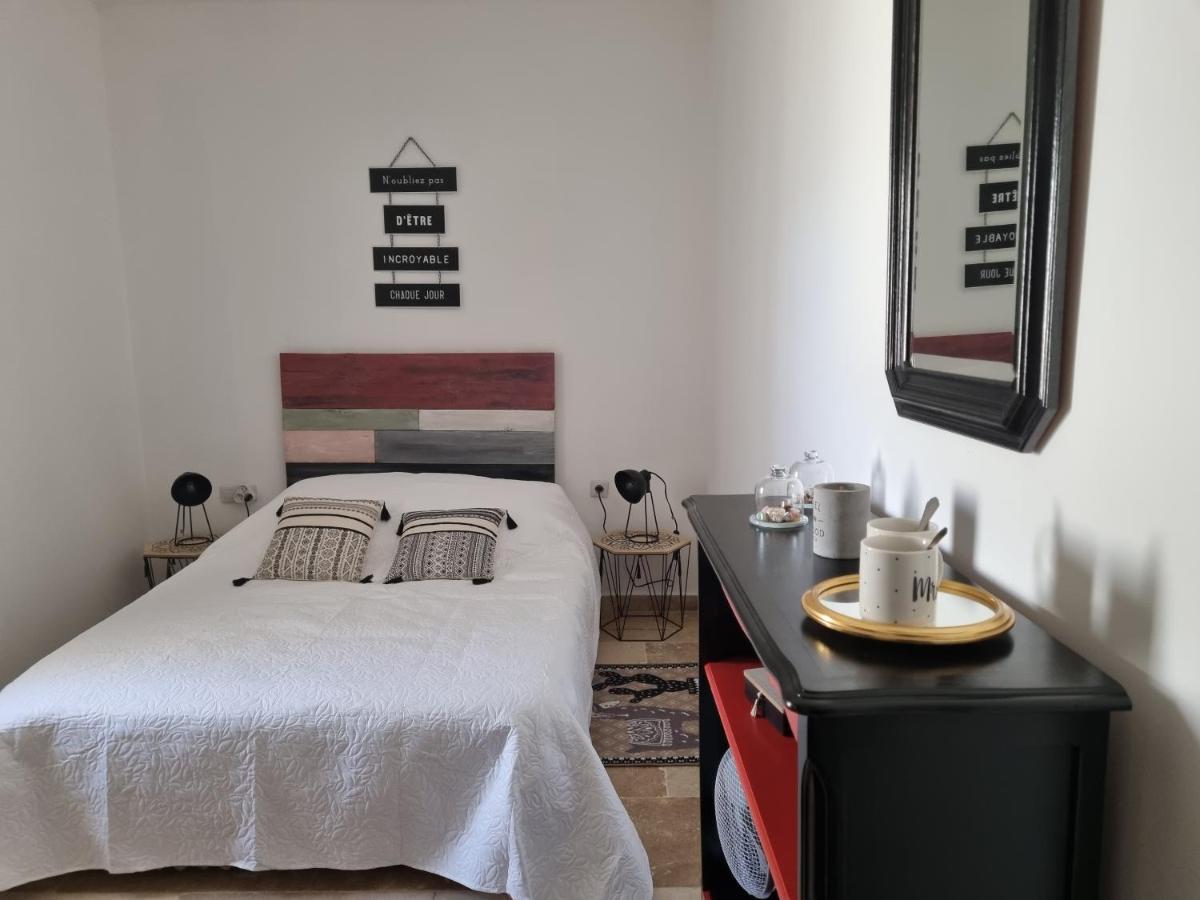 La Bastide Bed and Breakfast Bédarrides Eksteriør billede